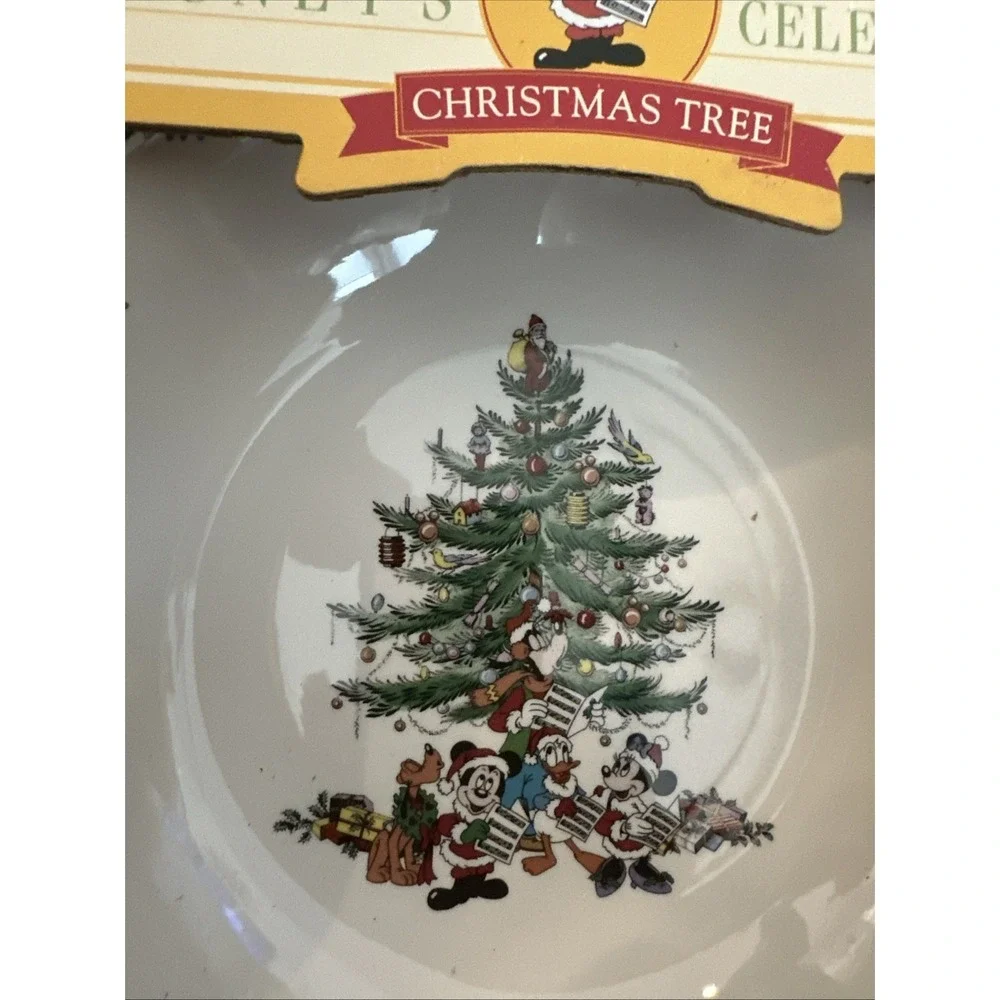 Spode Disney Christmas Tree Celebration Mickey Mouse & Co All Purpose Bowl New